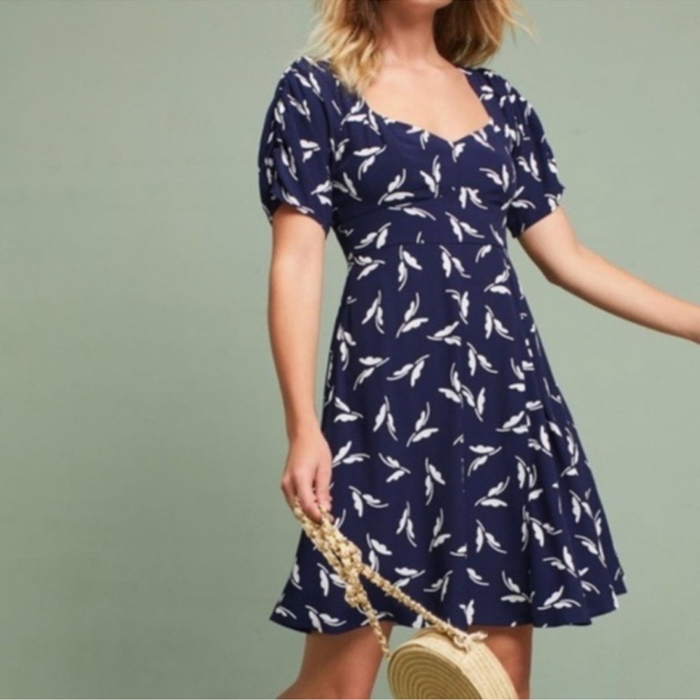 Anthropologie Maeve Dress Size 2 Fern Pattern Flowy Ruched Sleeve